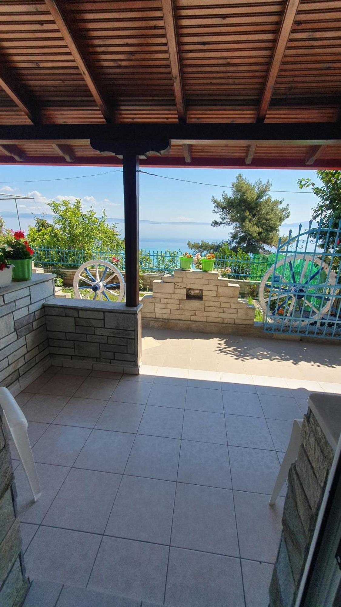 Nikos Sea View Apartament *